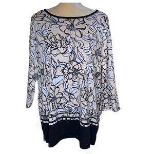 Rafaella Women’s Floral Top with side zipper detail Size 1X